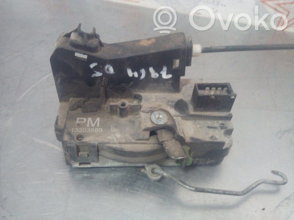 Opel Corsa C Front door lock 