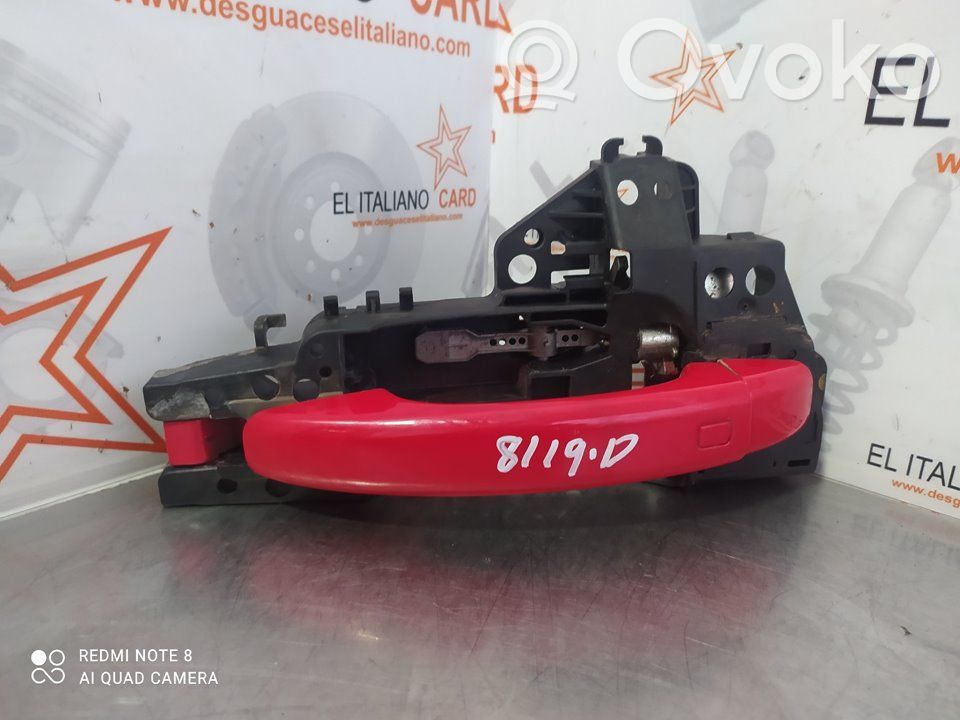 Manecilla externa puerta delantera   8119