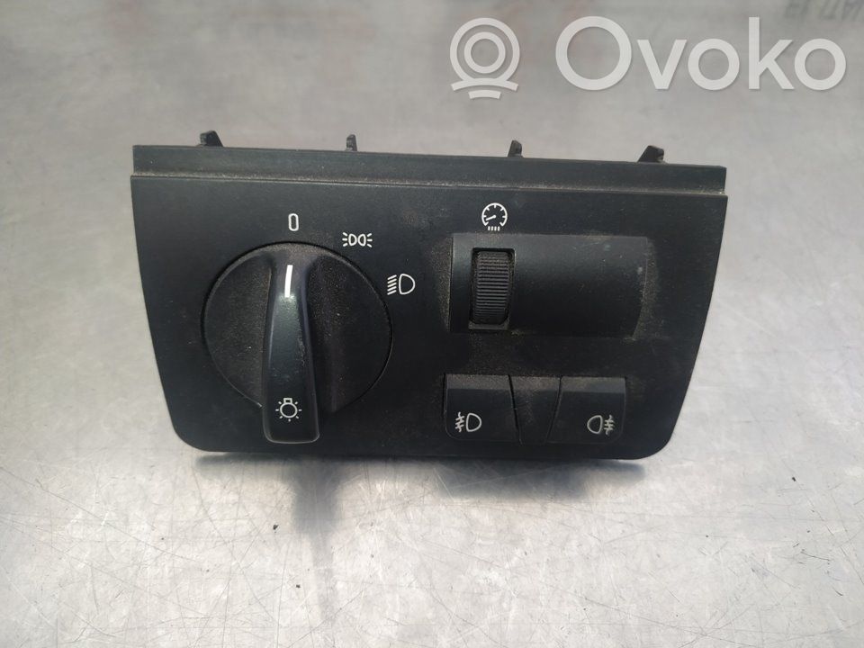 Panel lighting control switch   8380255,8142