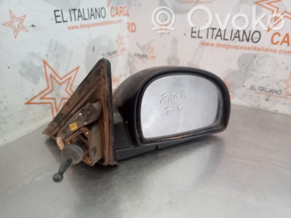 Hyundai Accent Front door electric wing mirror 
