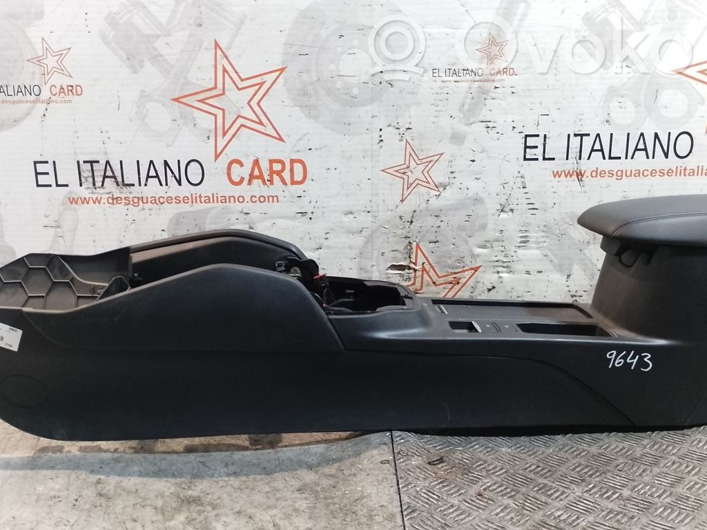 Ford Focus Armrest 
