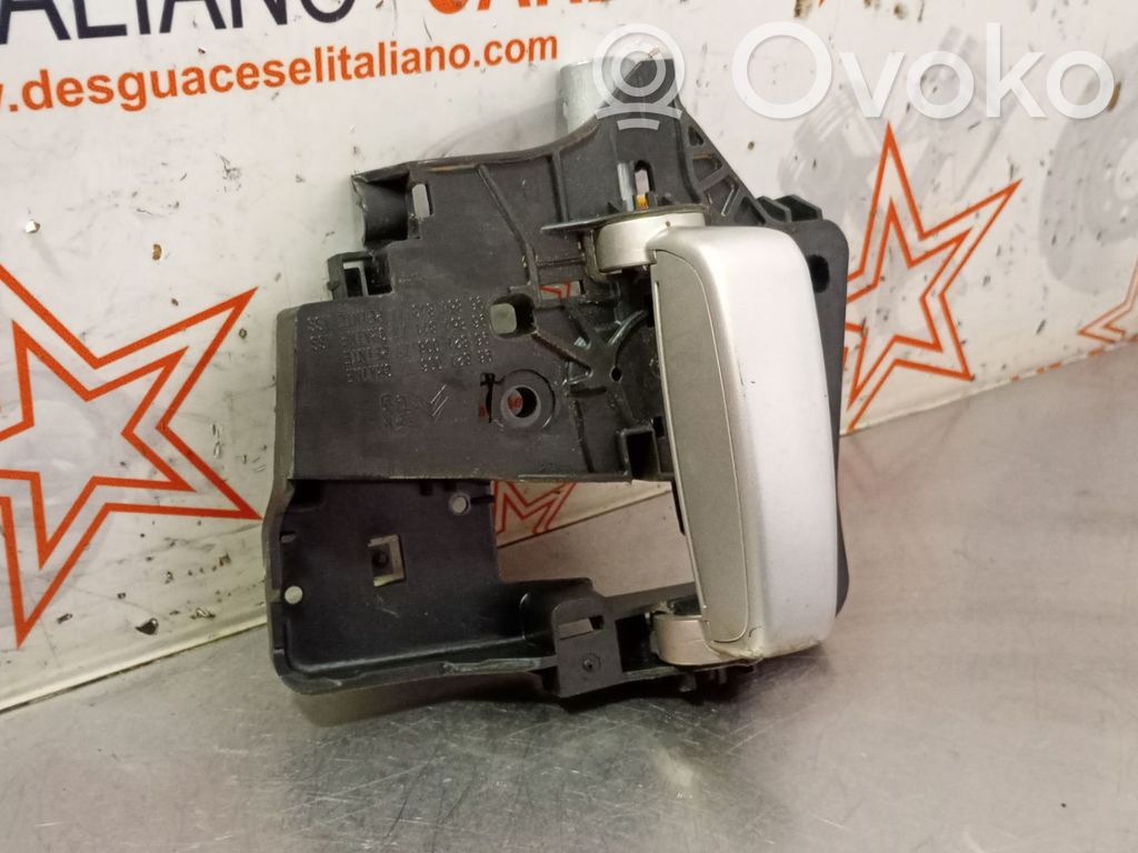 Manecilla interna puerta trasera   9682100677