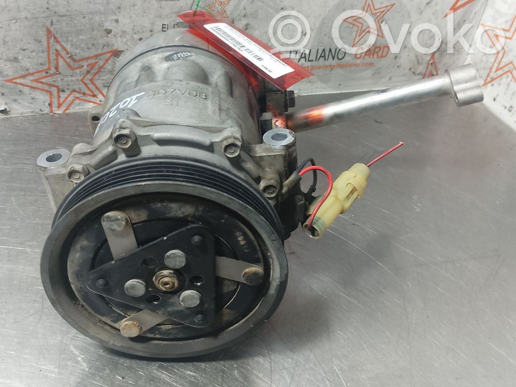 Ilmastointilaitteen kompressorin pumppu (A/C)
