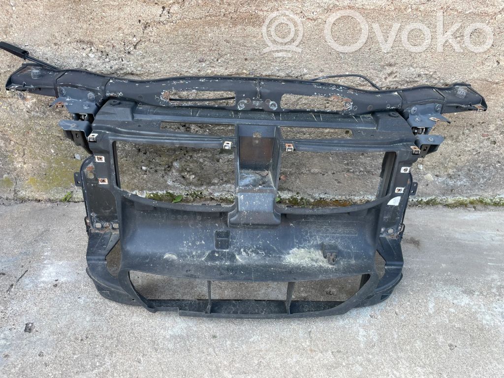 BMW 3 E90 E91 Radiatoru panelis 