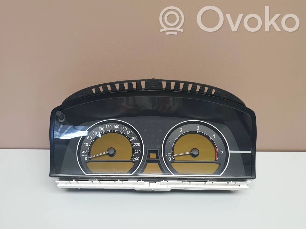 BMW 7 E65 E66 Nopeusmittari (mittaristo) 