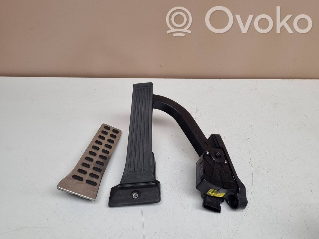 Hyundai Santa Fe Accelerator throttle pedal 