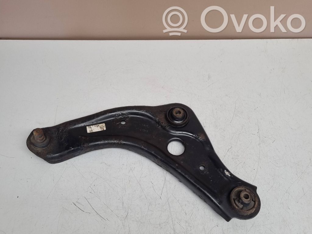 Nissan Qashqai Front lower control arm/wishbone 
