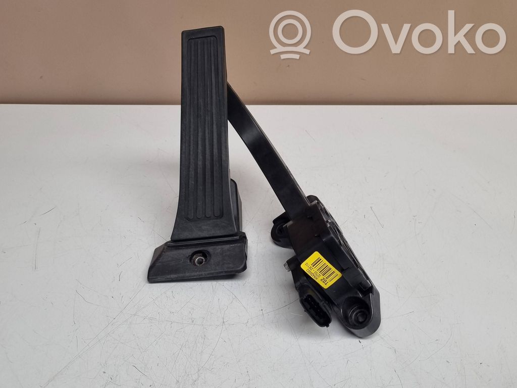 Hyundai Santa Fe Accelerator throttle pedal 