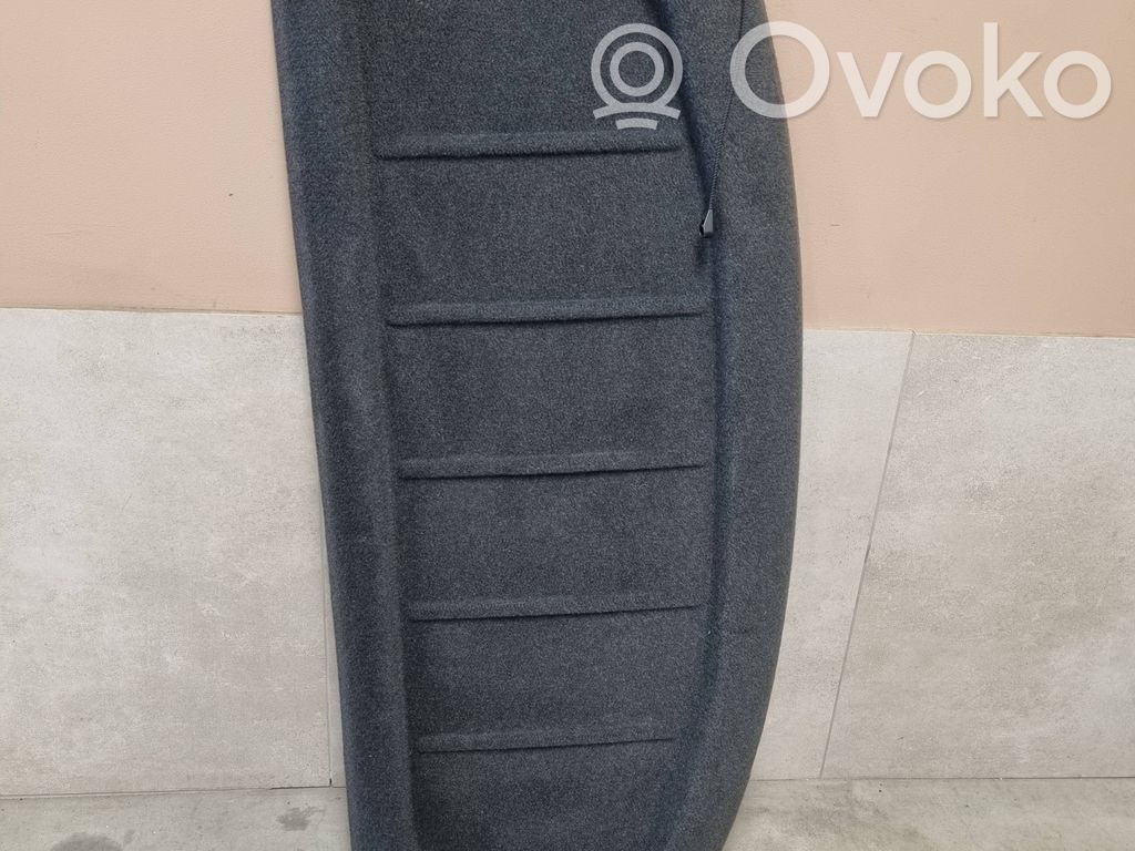 Seat Arona Hattuhylly 