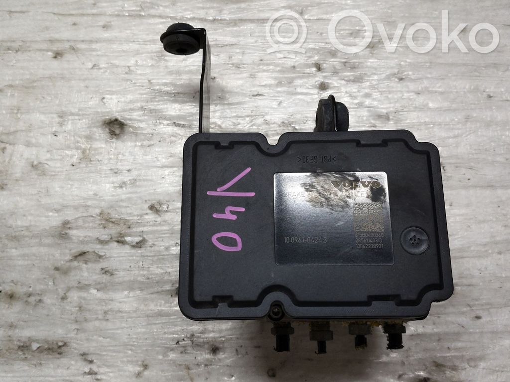 Volvo V40 ABS bloks 