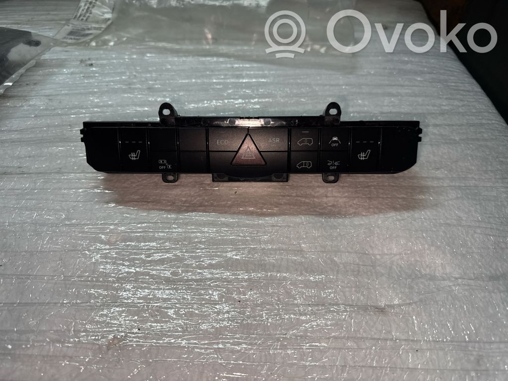 Mercedes-Benz Sprinter W906 Przycisk świateł awaryjnych 