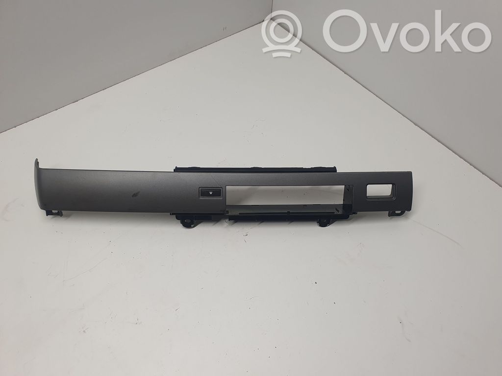 BMW 7 E65 E66 Panelės apdaila 
