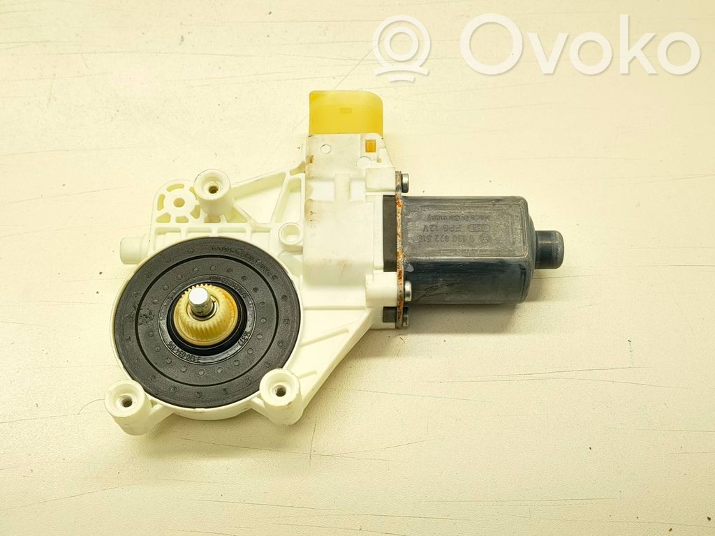 BMW 7 F01 F02 F03 F04 Motor del regulador de la ventanilla de la puerta delantera 