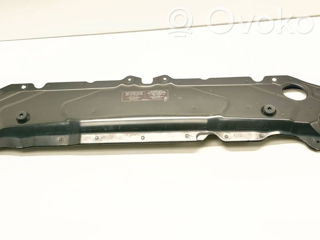 BMW 5 E60 E61 Radiatorių panelė 