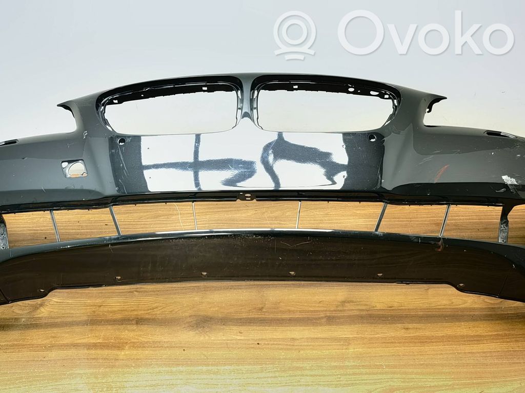 BMW 5 F10 F11 Parachoques delantero 