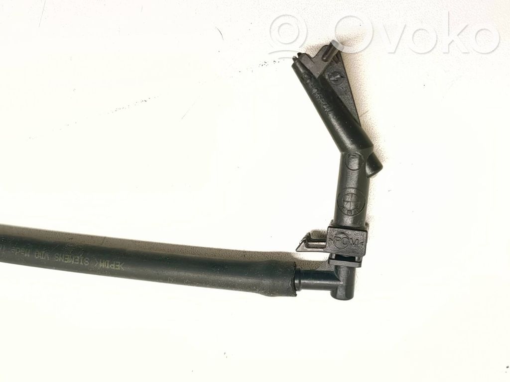 BMW 3 E90 E91 Rear window washer spray nozzle 