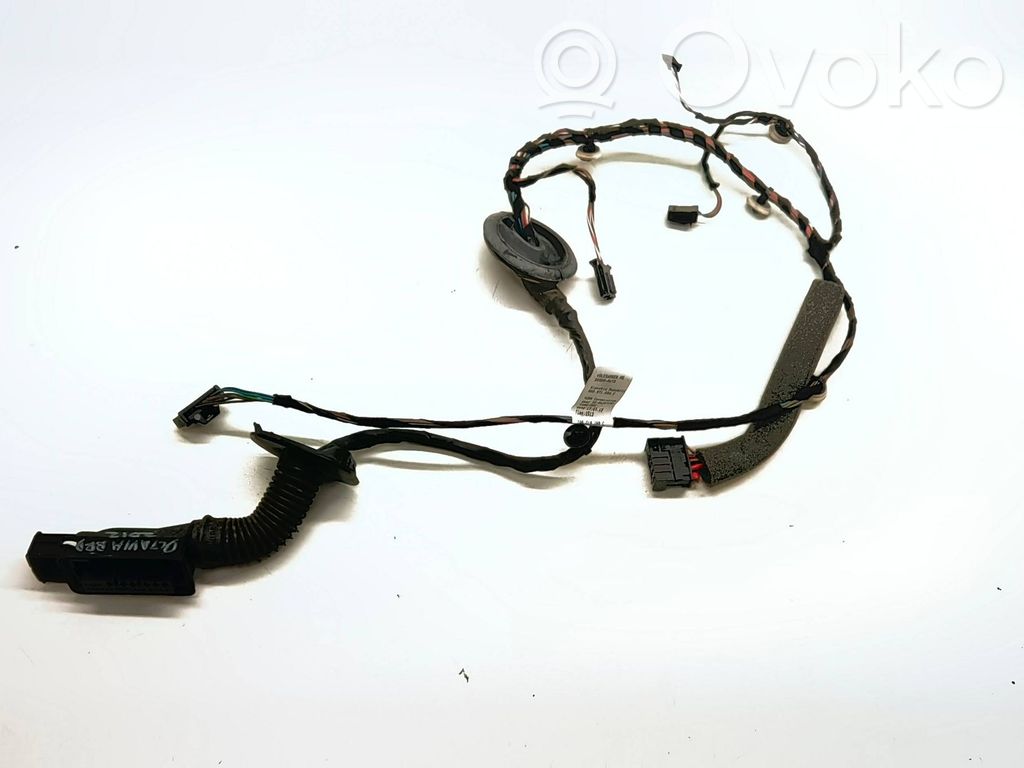 Skoda Octavia Mk3 (5E) Cableado de puerta trasera 