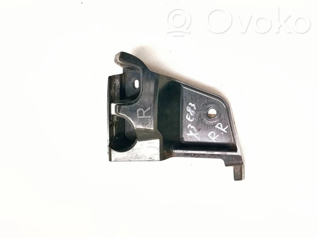 BMW X3 E83 Soporte de montaje del parachoques trasero 