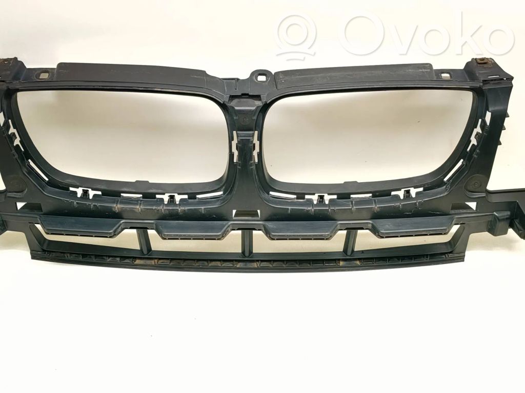 BMW X3 E83 Oberes Gitter vorne 