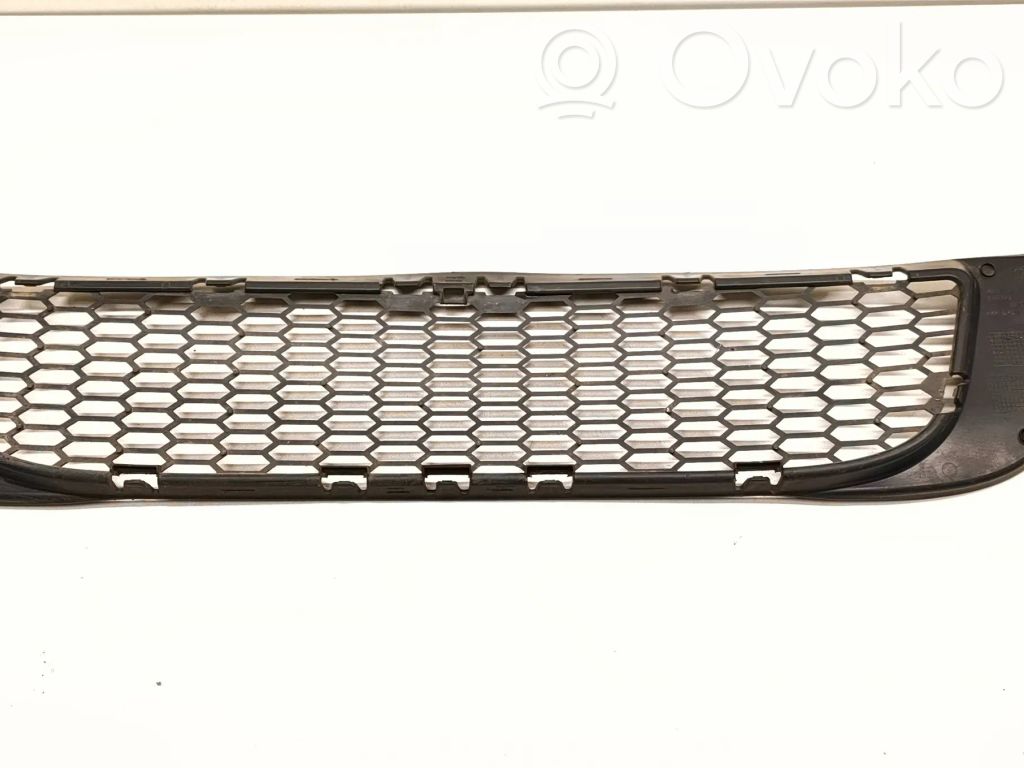 BMW X3 E83 Front bumper lower grill 