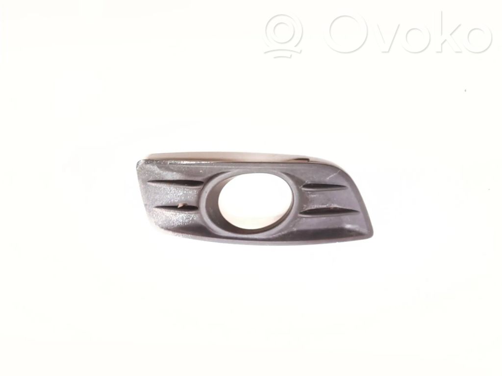 Volvo V50 Etusumuvalon ritilä 