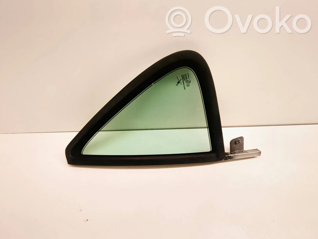 Saab 9-5 Rear vent window glass 