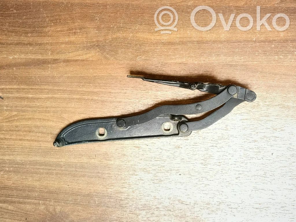 BMW 3 E46 Tailgate/trunk/boot hinge 