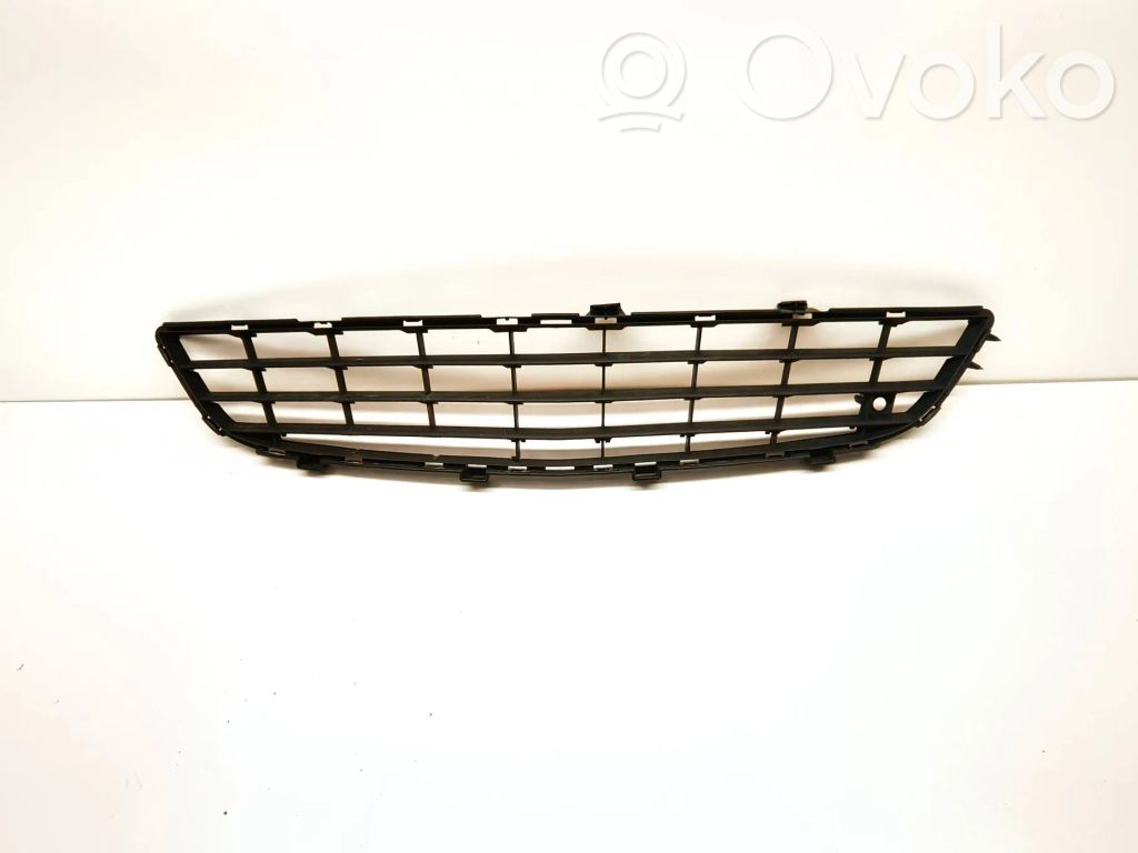 Opel Vectra C Apakšējais režģis (trīsdaļīgs) 