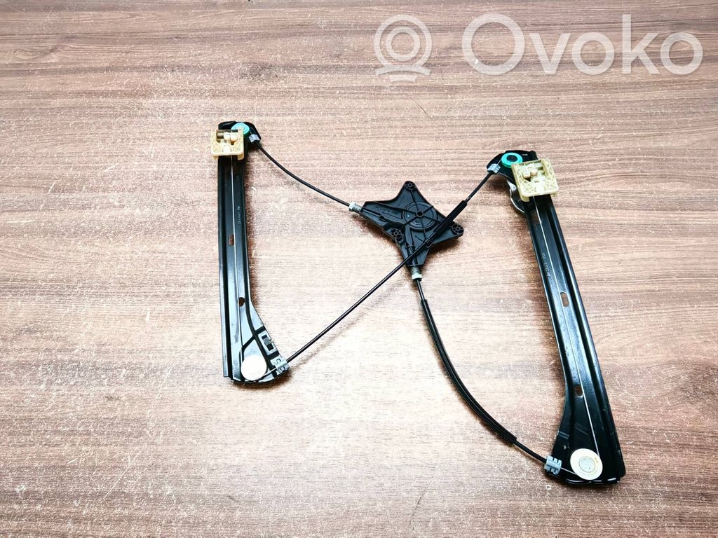 Volkswagen PASSAT B8 Podnośnik szyby drzwi z silniczkiem 