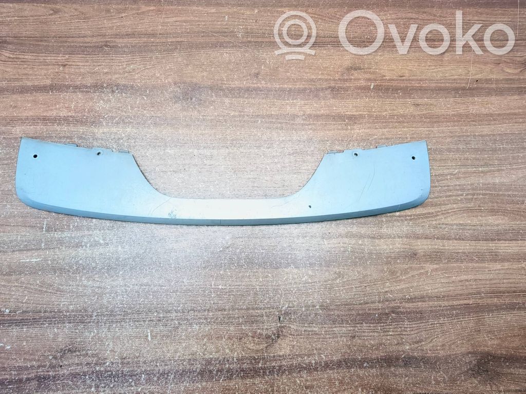 BMW X5 E70 Apakšējā bampera daļa 