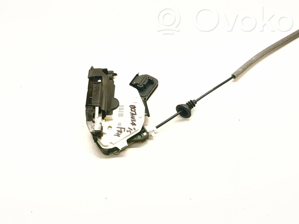Skoda Octavia Mk3 (5E) Front door lock 