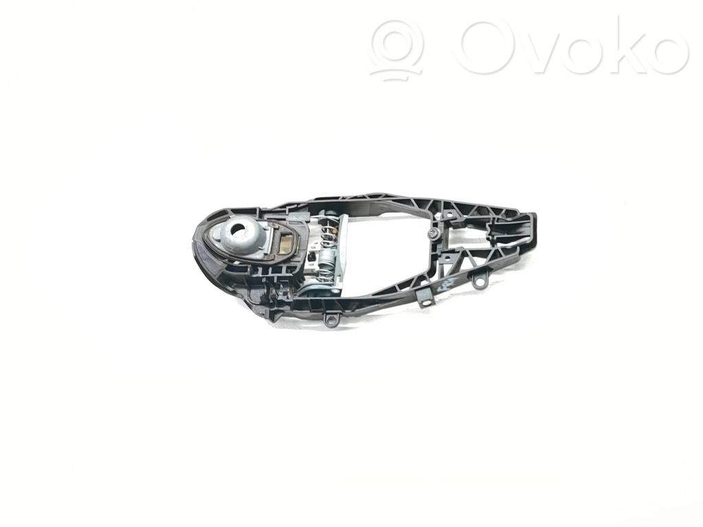 BMW 5 G30 G31 G38 Front door exterior handle/bracket 
