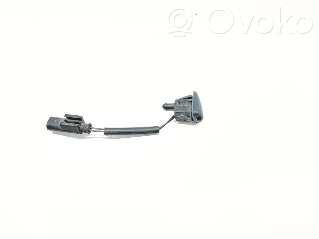 BMW 5 E60 E61 Windshield washer spray nozzle 