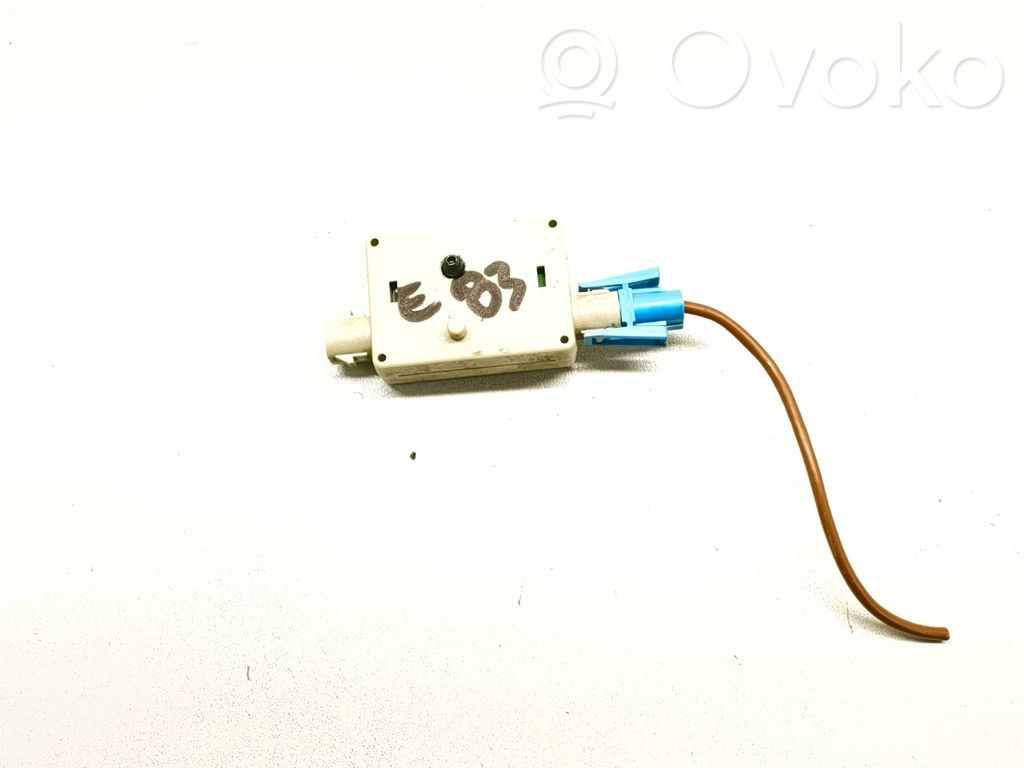 BMW X3 E83 Antenos stiprintuvas 