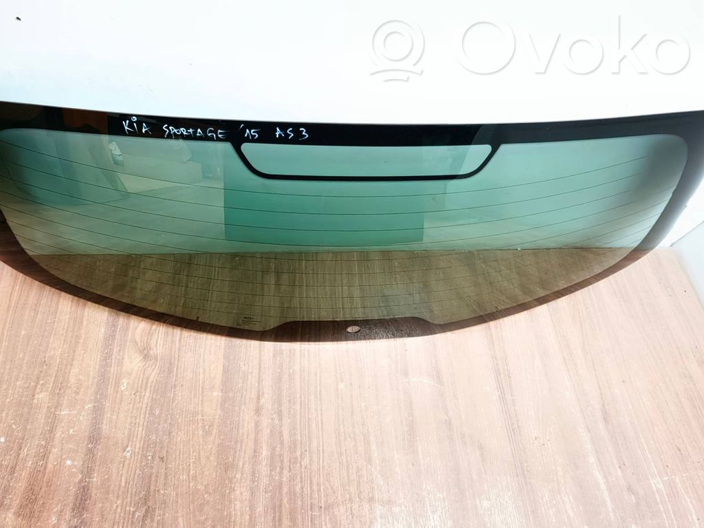 KIA Sportage Rear windscreen/windshield window 