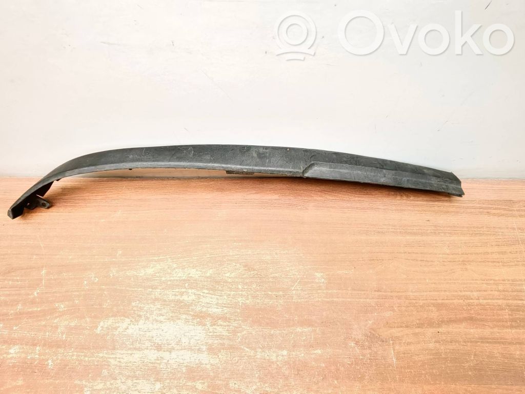 Opel Astra H Borde del parachoques delantero 