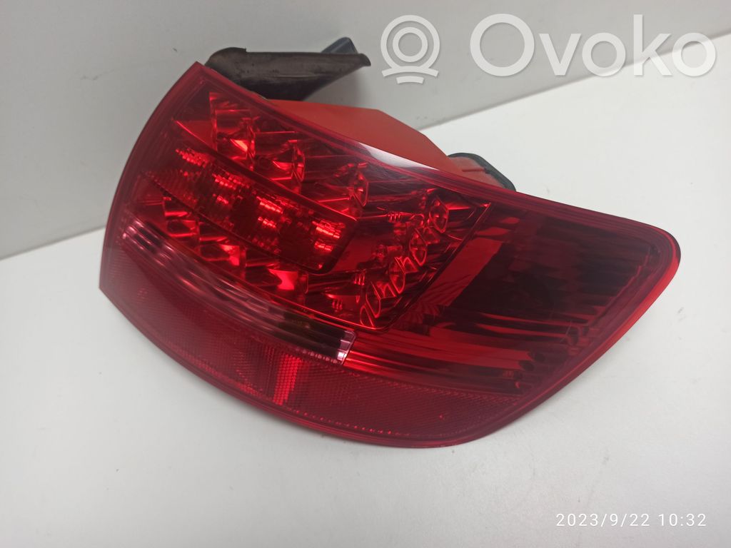 Rear/tail lights
