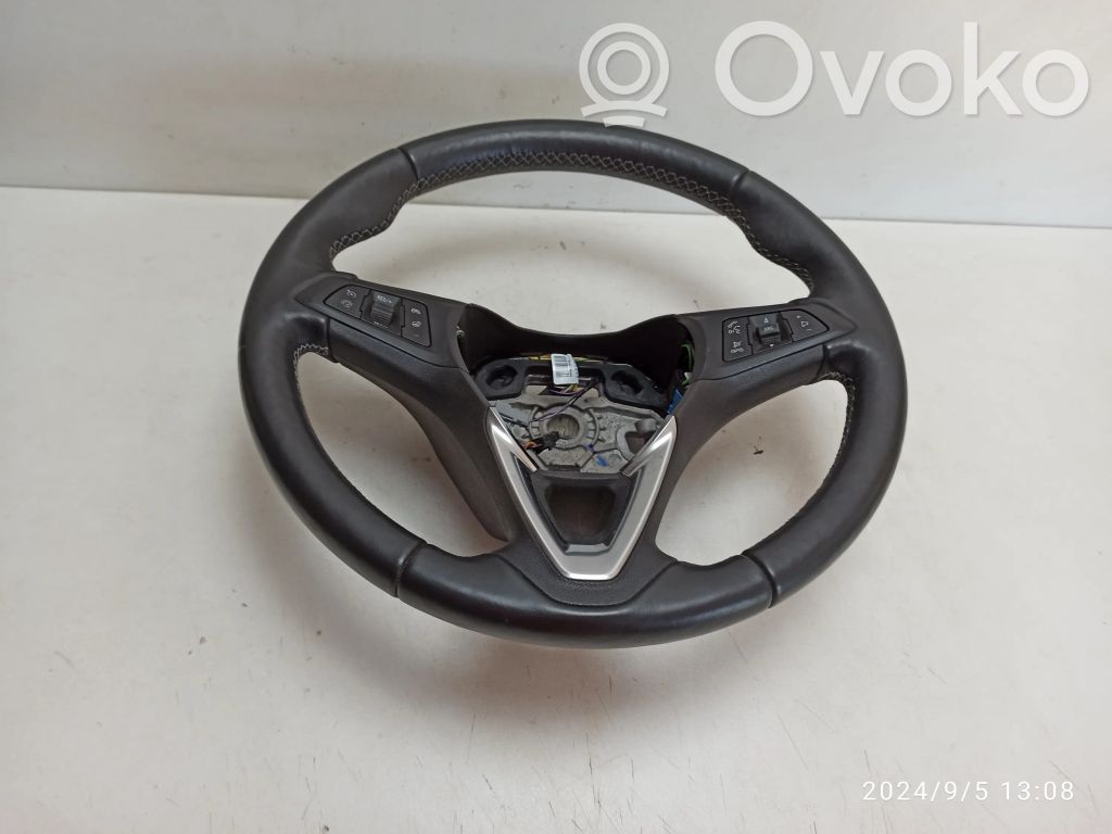 Steering wheel   42644227,453798480