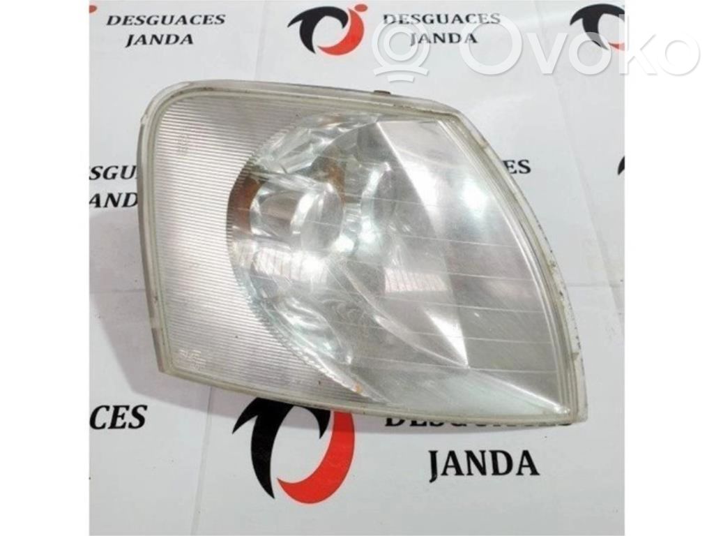 Volkswagen PASSAT Front indicator light 