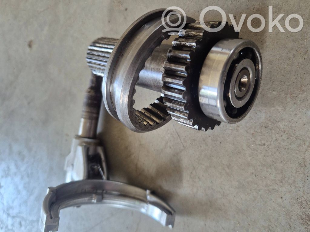 Wspornik przedni mechanizmu różnicowego   MN168951,MB620522,MR246607