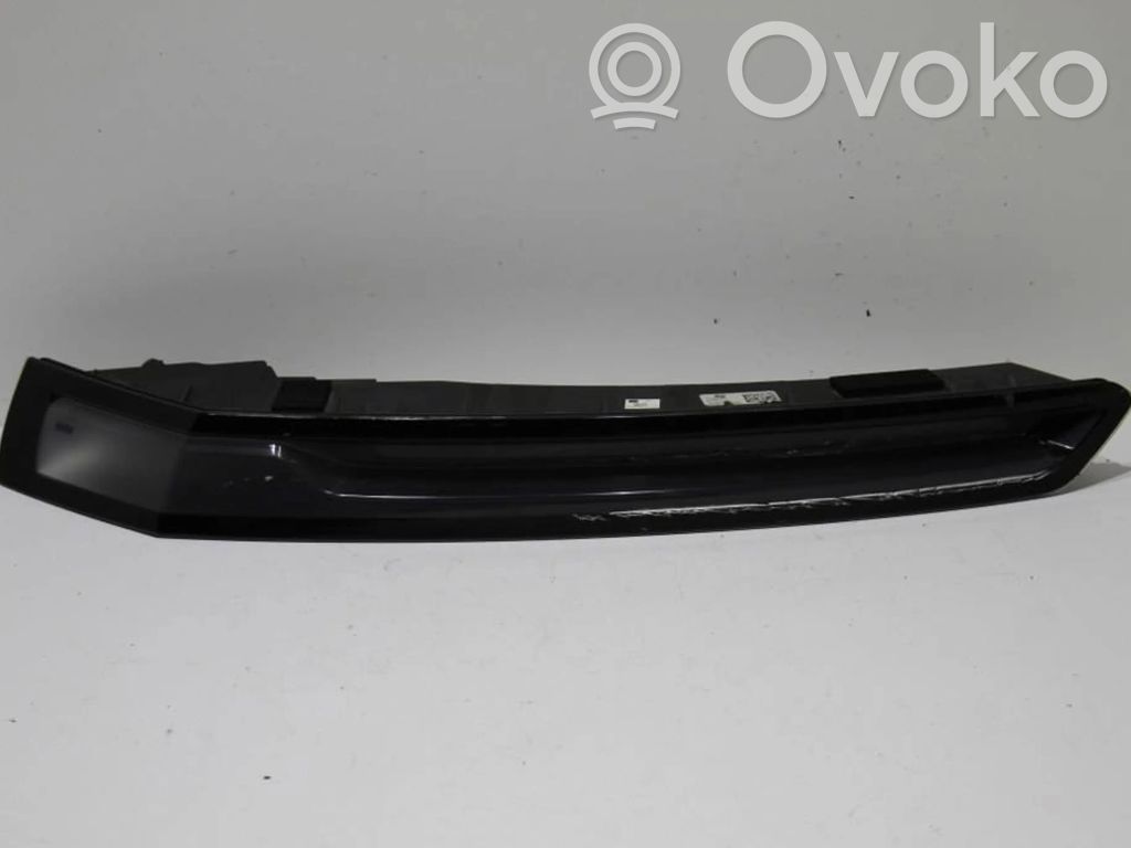 BMW iX Takaluukun takavalot 