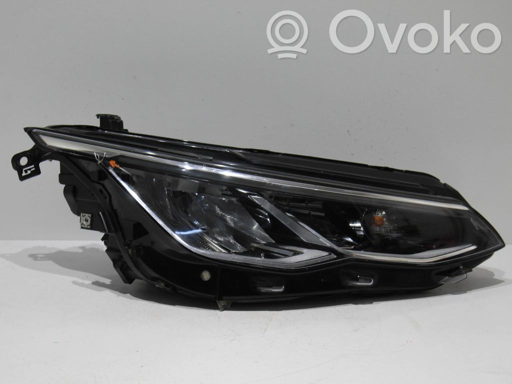Volkswagen Golf VIII Phare frontale 