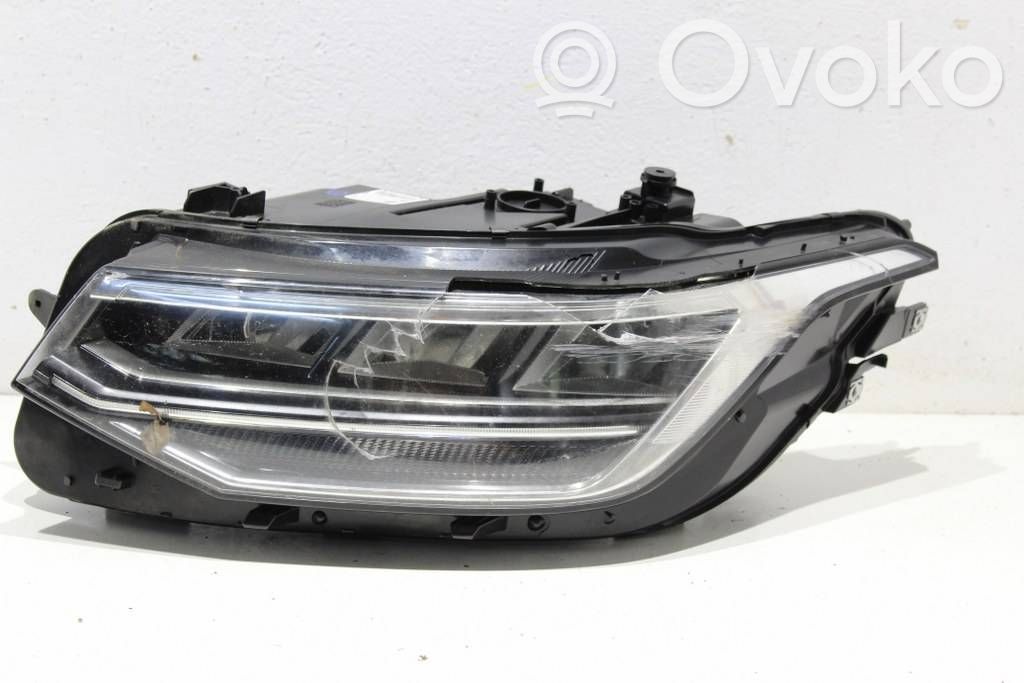 Volkswagen Tiguan Lampa przednia 