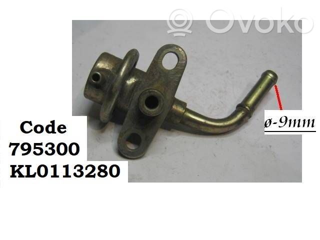 Mazda 323 Regulador de presión del combustible 