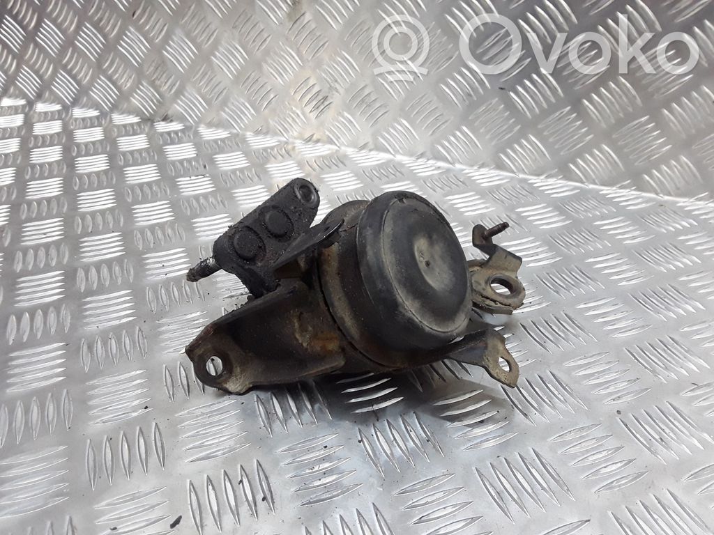 Engine mount bracket