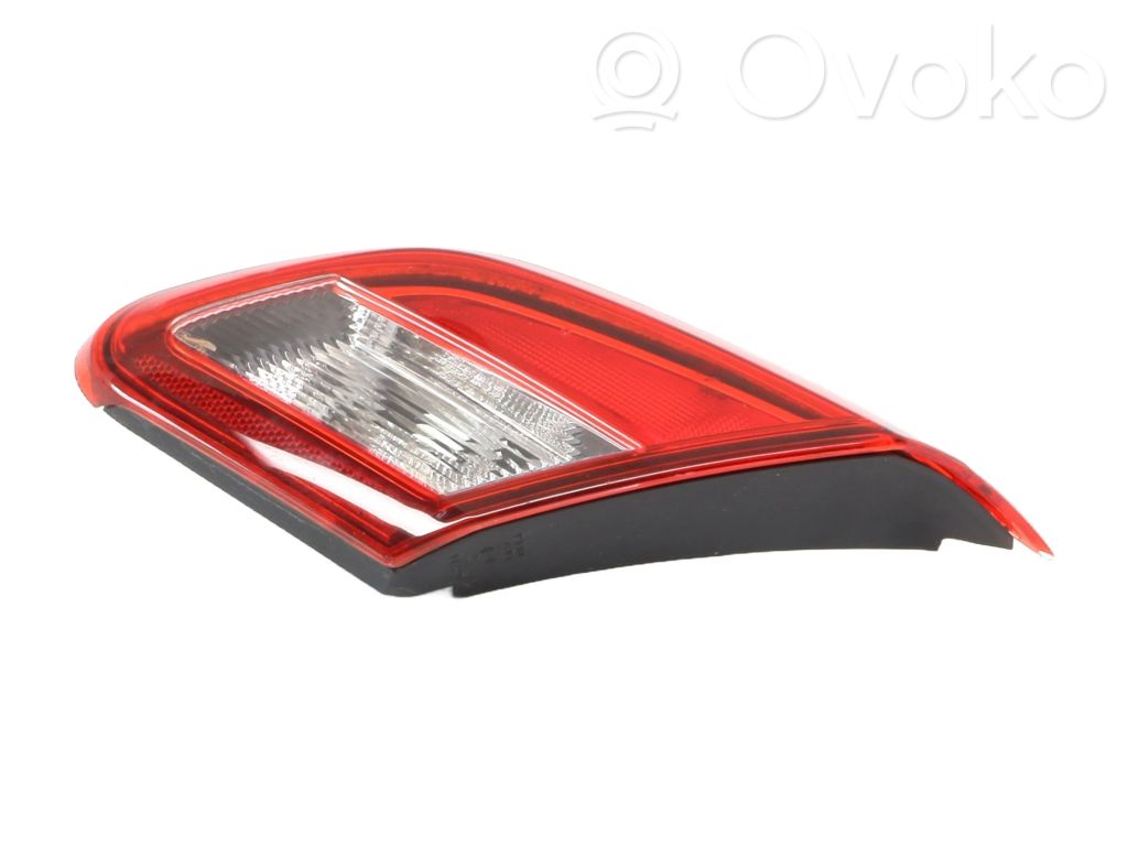 Opel Corsa E Lampy tylnej klapy bagażnika 