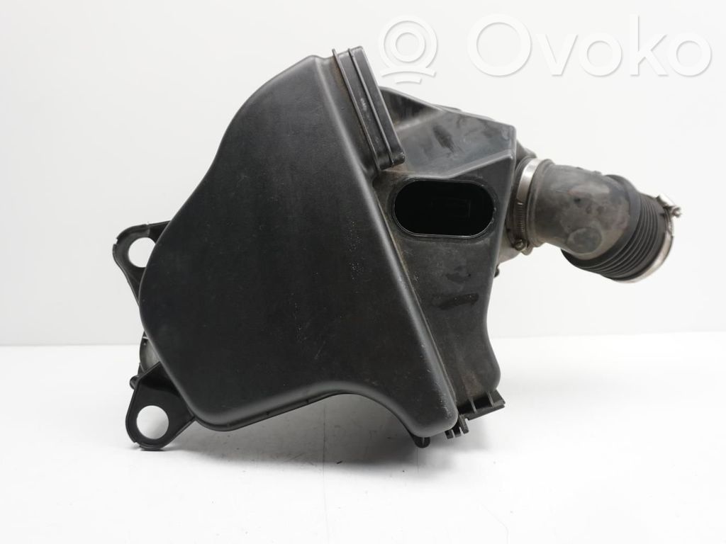 BMW 1 E81 E87 Air filter box 