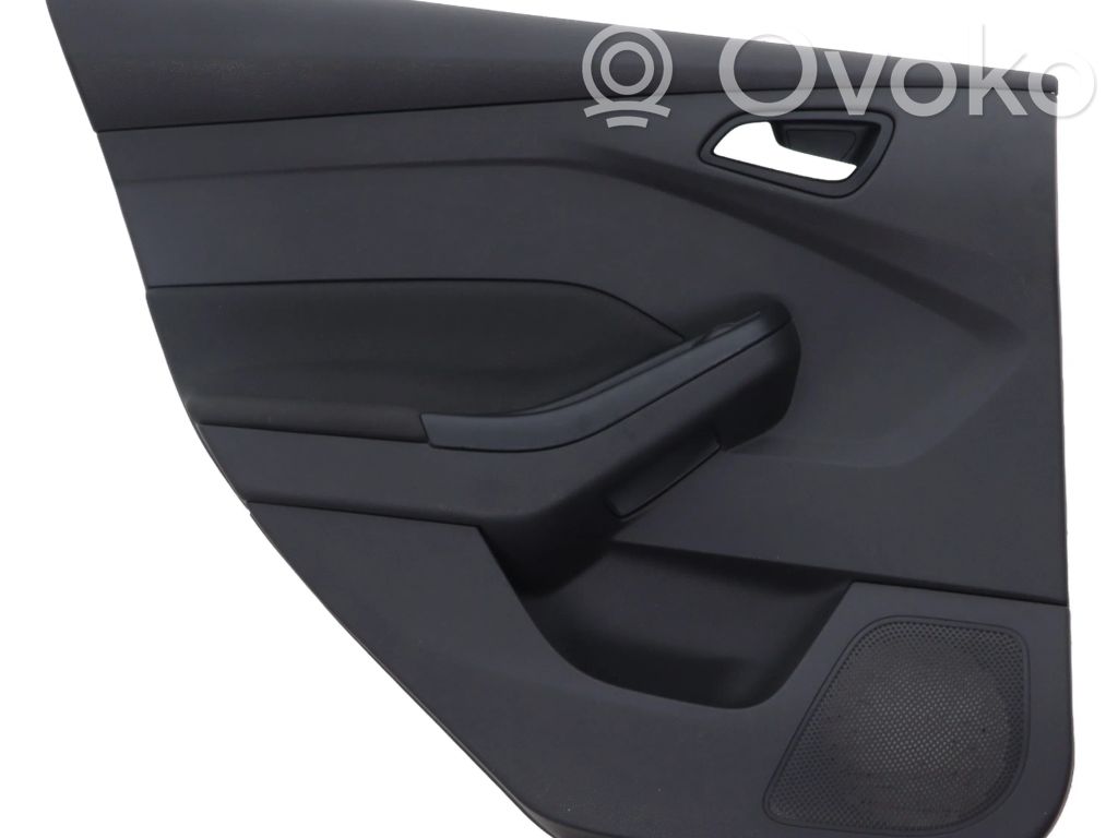 Ford Focus Apmušimas galinių durų (obšifke) 