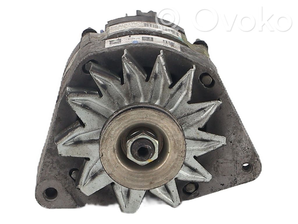 Peugeot 205 Alternador 