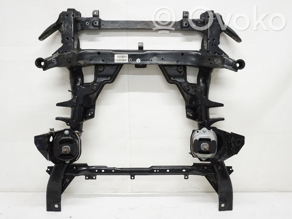 BMW X5 E70 Priekinis traversas 